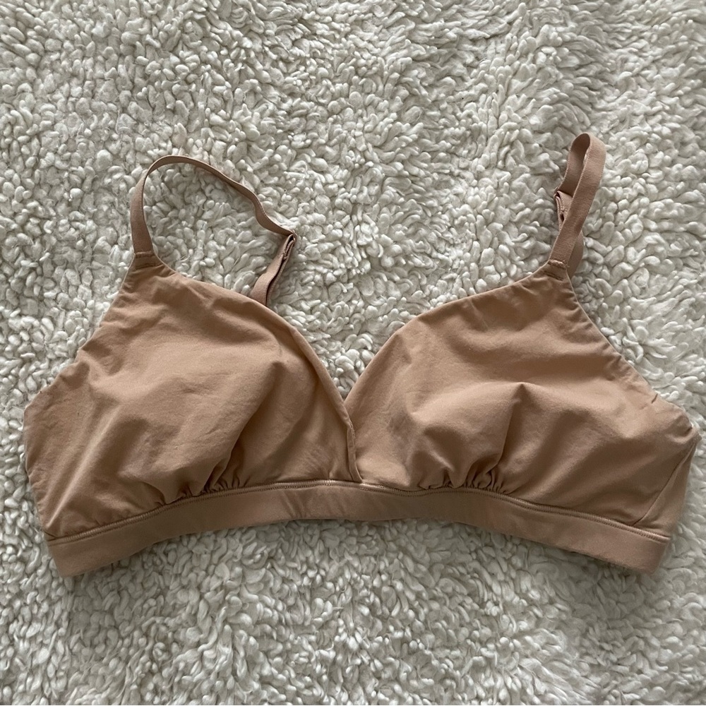 Skims Fits Everybody Triangle Bralette in Clay